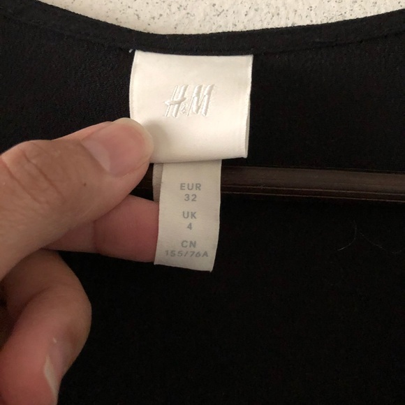 H&M Black buttoned up dress - Picture 3 of 12